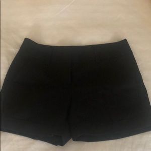 Vince Camuto Black Cuffed Shorts